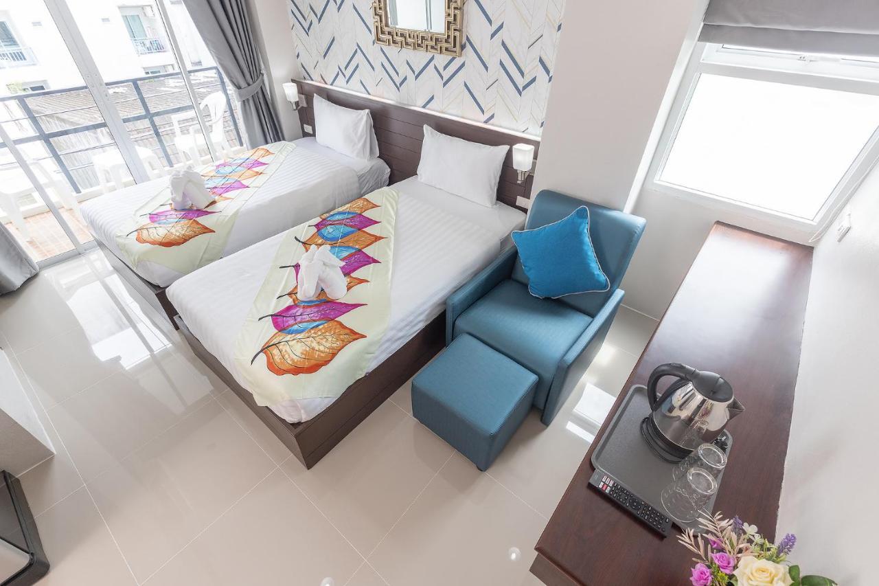 The Chic Patong Hotel Exterior photo