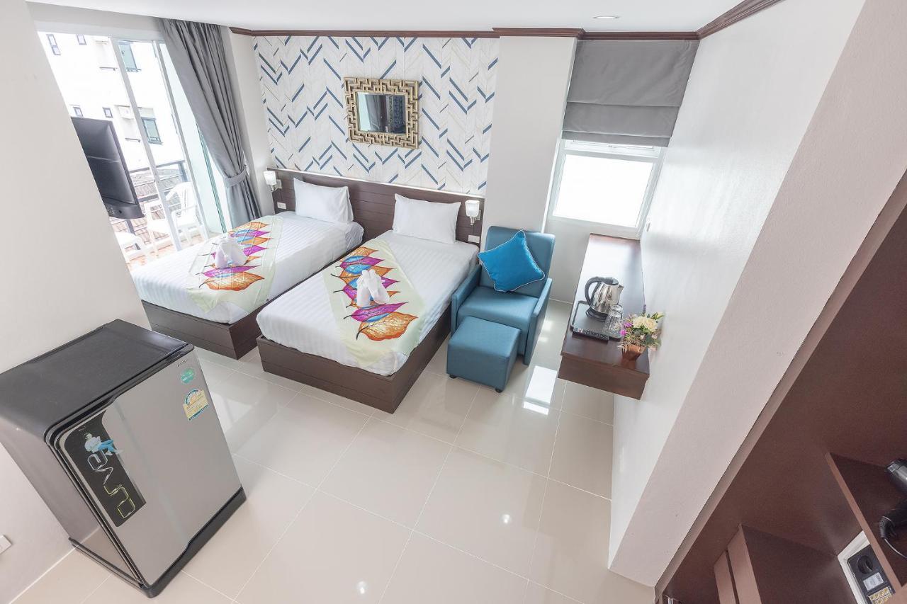 The Chic Patong Hotel Exterior photo