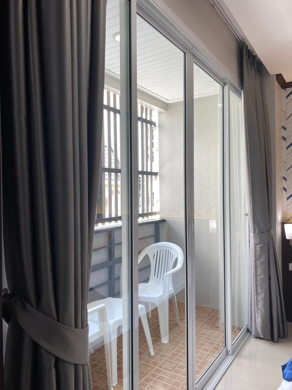 The Chic Patong Hotel Room photo